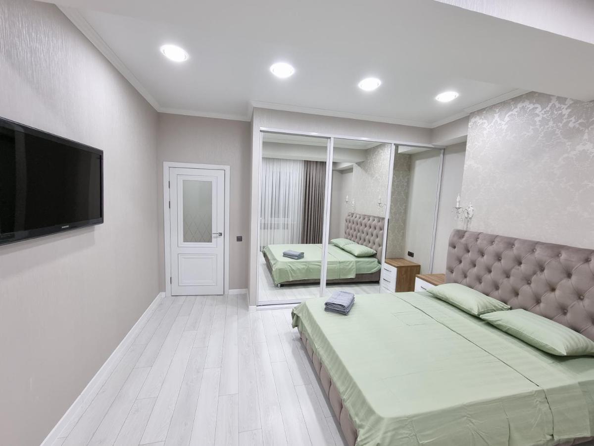 Luxury Best Grand New Apartaments Ultra Central คีชีเนา ภายนอก รูปภาพ