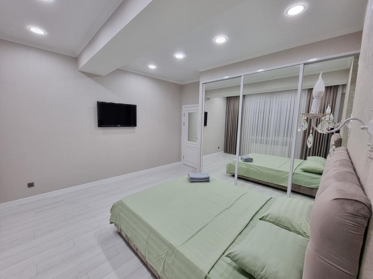 Luxury Best Grand New Apartaments Ultra Central คีชีเนา ภายนอก รูปภาพ