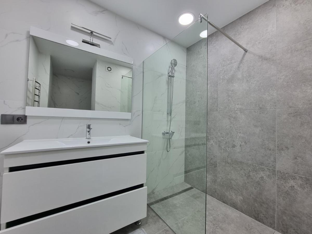 Luxury Best Grand New Apartaments Ultra Central คีชีเนา ภายนอก รูปภาพ