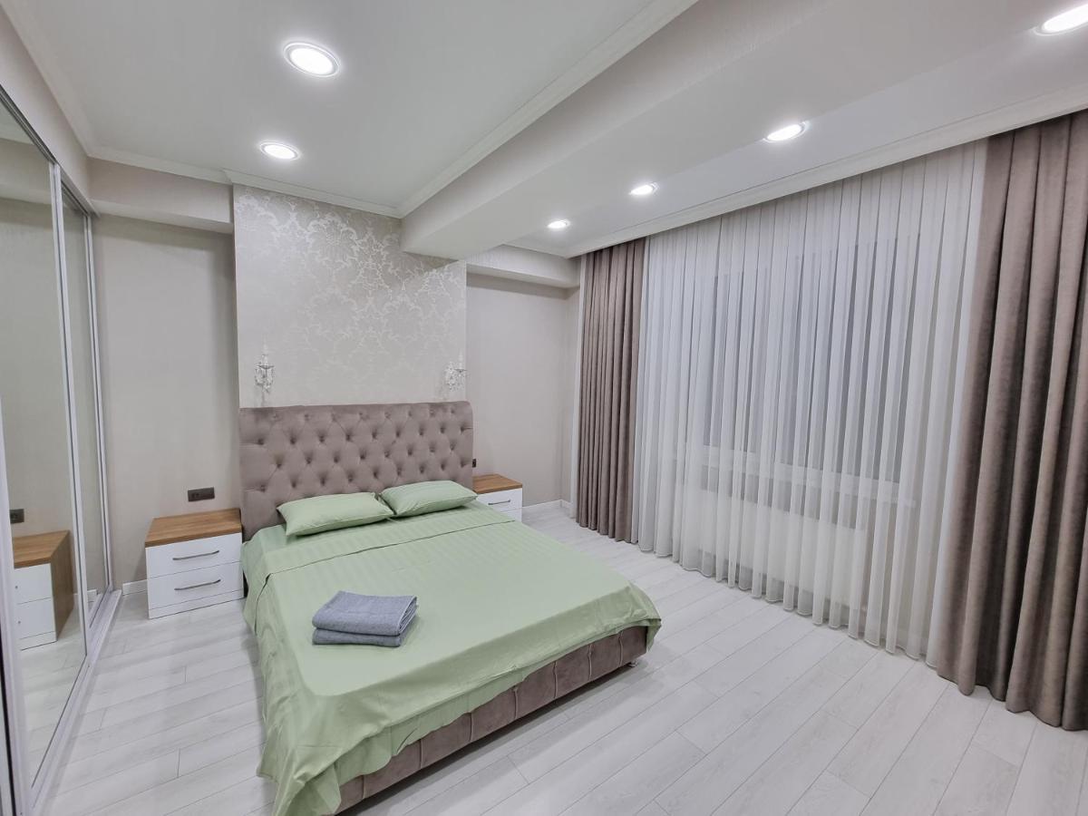 Luxury Best Grand New Apartaments Ultra Central คีชีเนา ภายนอก รูปภาพ