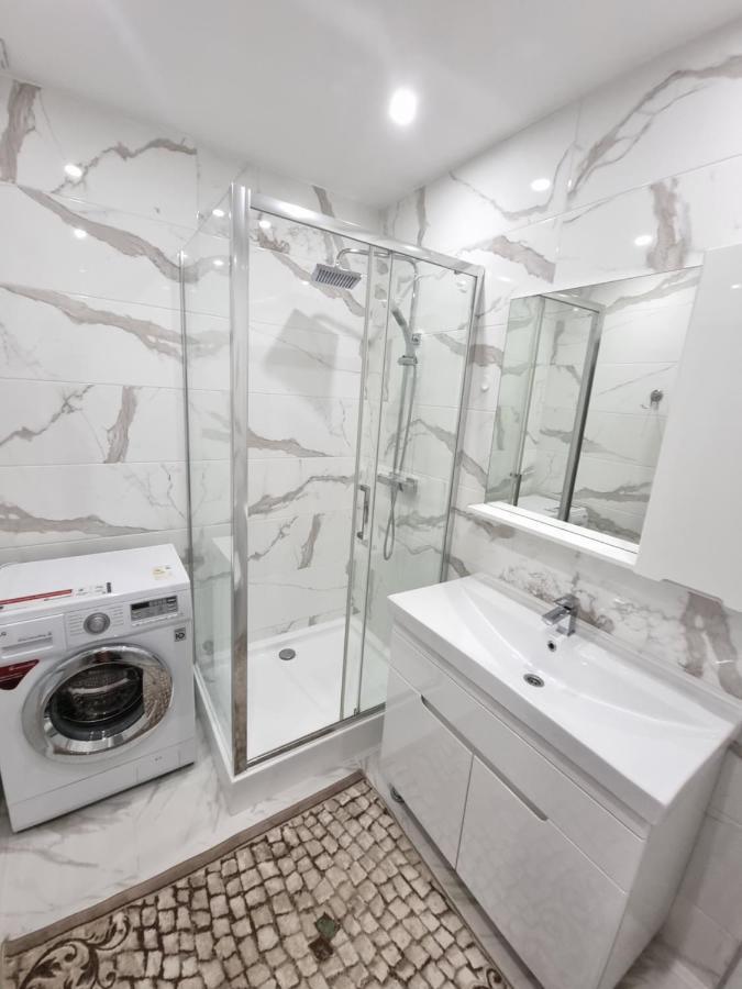 Luxury Best Grand New Apartaments Ultra Central คีชีเนา ภายนอก รูปภาพ