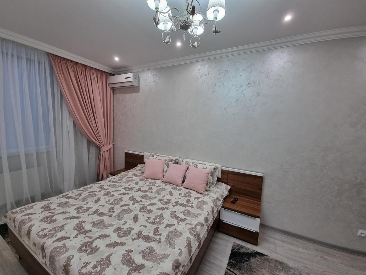 Luxury Best Grand New Apartaments Ultra Central คีชีเนา ภายนอก รูปภาพ
