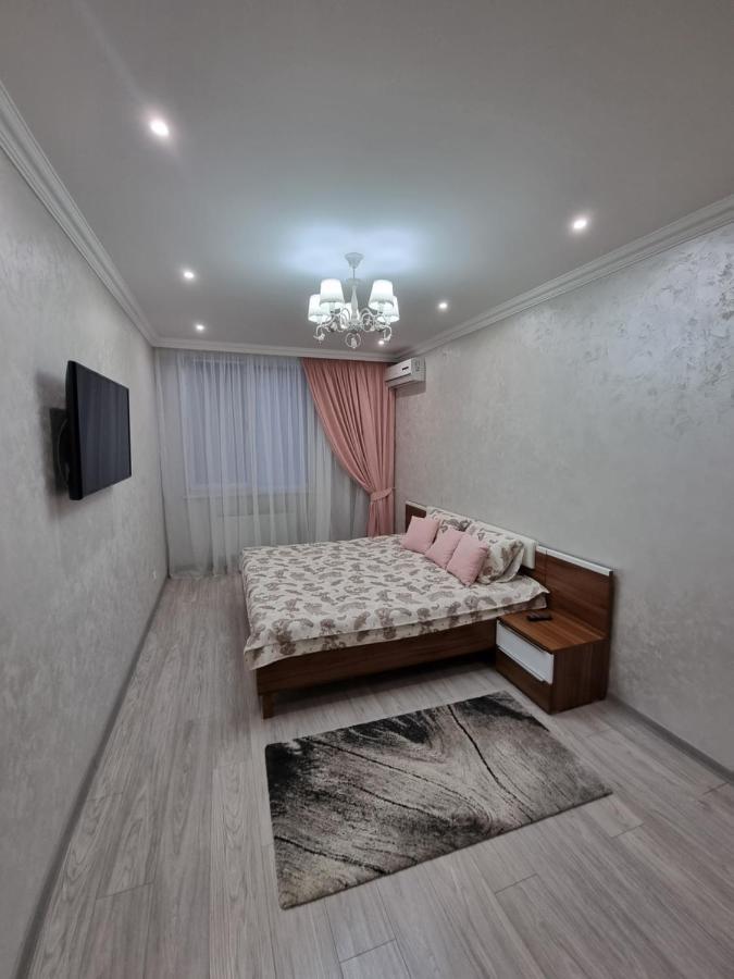 Luxury Best Grand New Apartaments Ultra Central คีชีเนา ภายนอก รูปภาพ